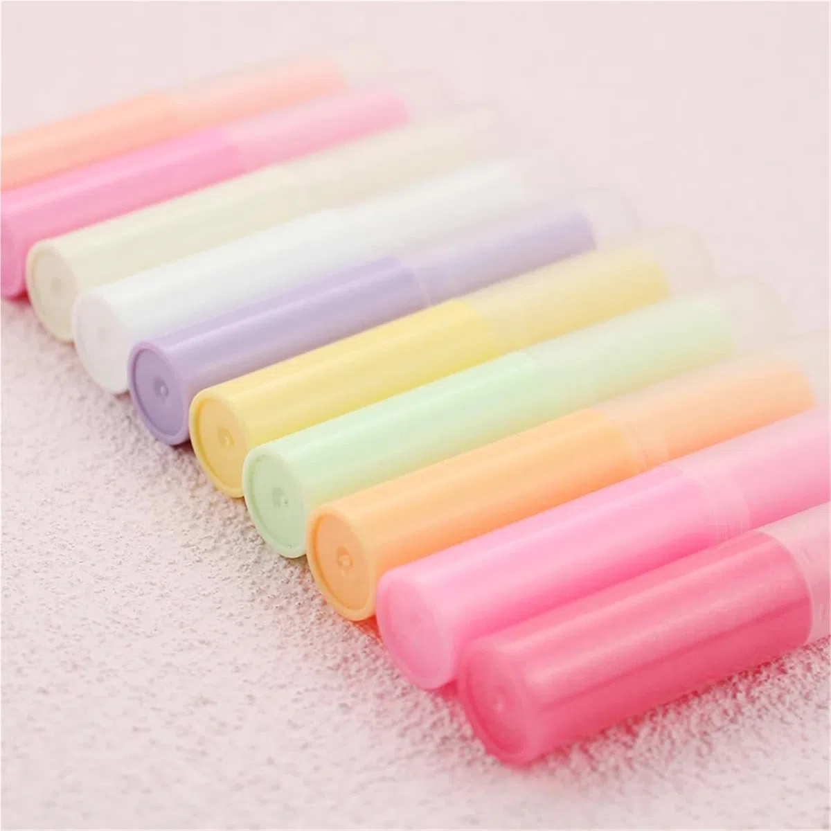 Lot de 30/50/100 conteneurs de baume à lèvres de 4 ml avec bouchons - Mini tube vide portable pour rouge à lèvres - Contenants cosmétiques de voyage (rouge, 100 pièces)